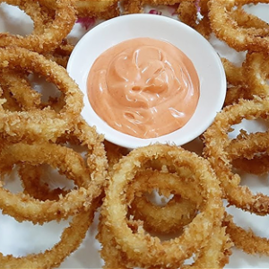 Crispy deep fried onion rings